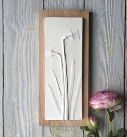 Daffodil plaster cast tile on Ash