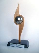 trophy 2010 wood & metal