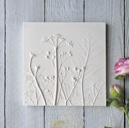 Cow Parsley, Marigold, Tansy, Ladies Mantle & Nipplewort plants on a plaster cast tile